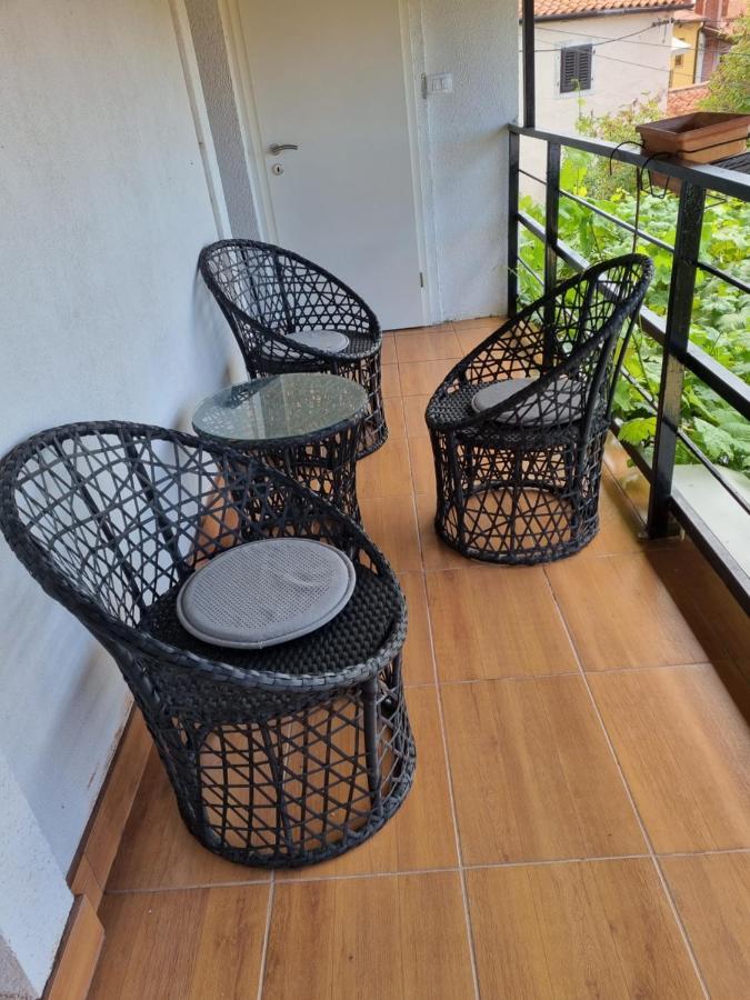 Apartament Caci Črni Kal Zewnętrze zdjęcie
