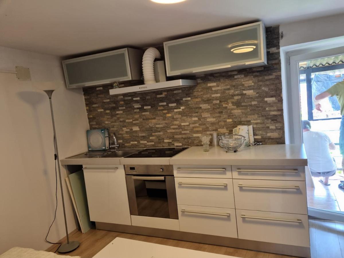 Apartament Caci Črni Kal Zewnętrze zdjęcie